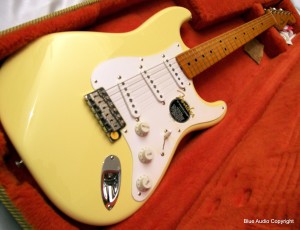 FENDER Chitarra Elettrica mod. STRATOCASTER VINTAGE '57 MN