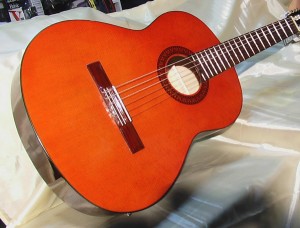 MIGUEL DEMARIAS Chitarra Classica mod. C-825 EA N