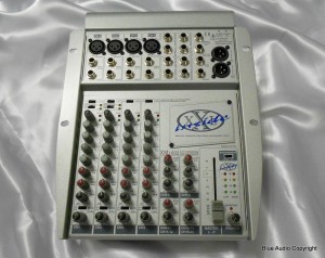 XXL Mixer Amplificato 8 canali 4m+4st  50+50 watt  modello XM-1602P